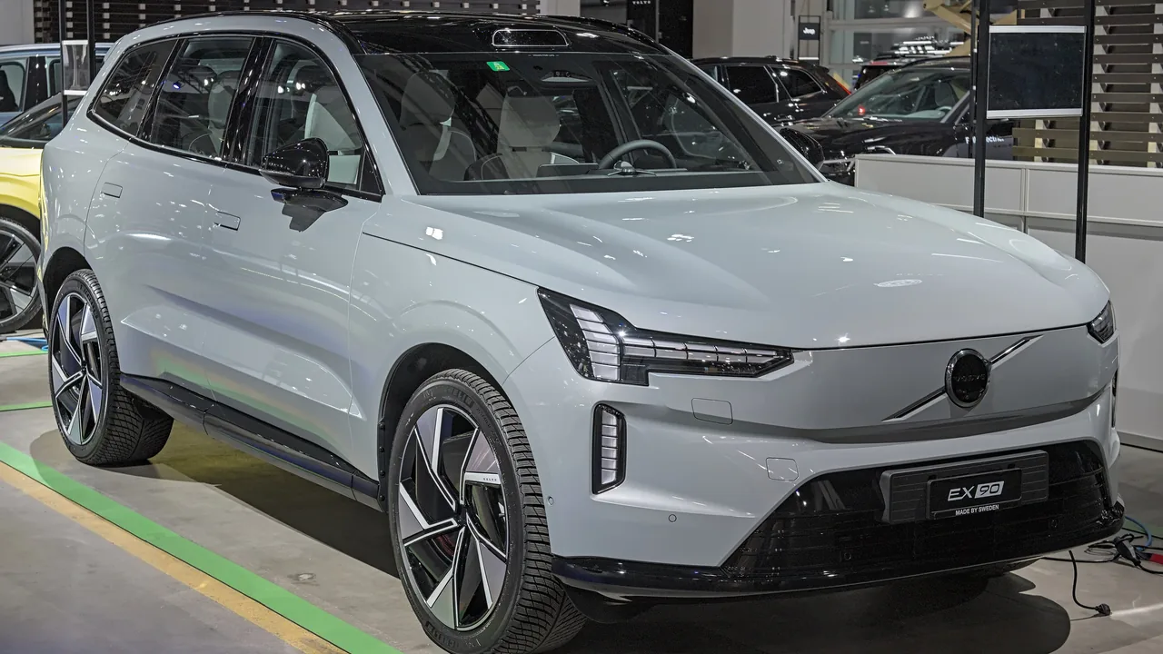 Volvo EX90