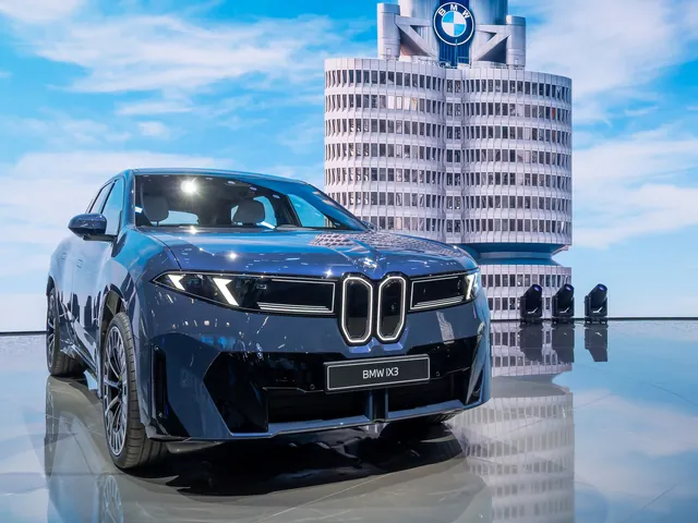 BMW iX3