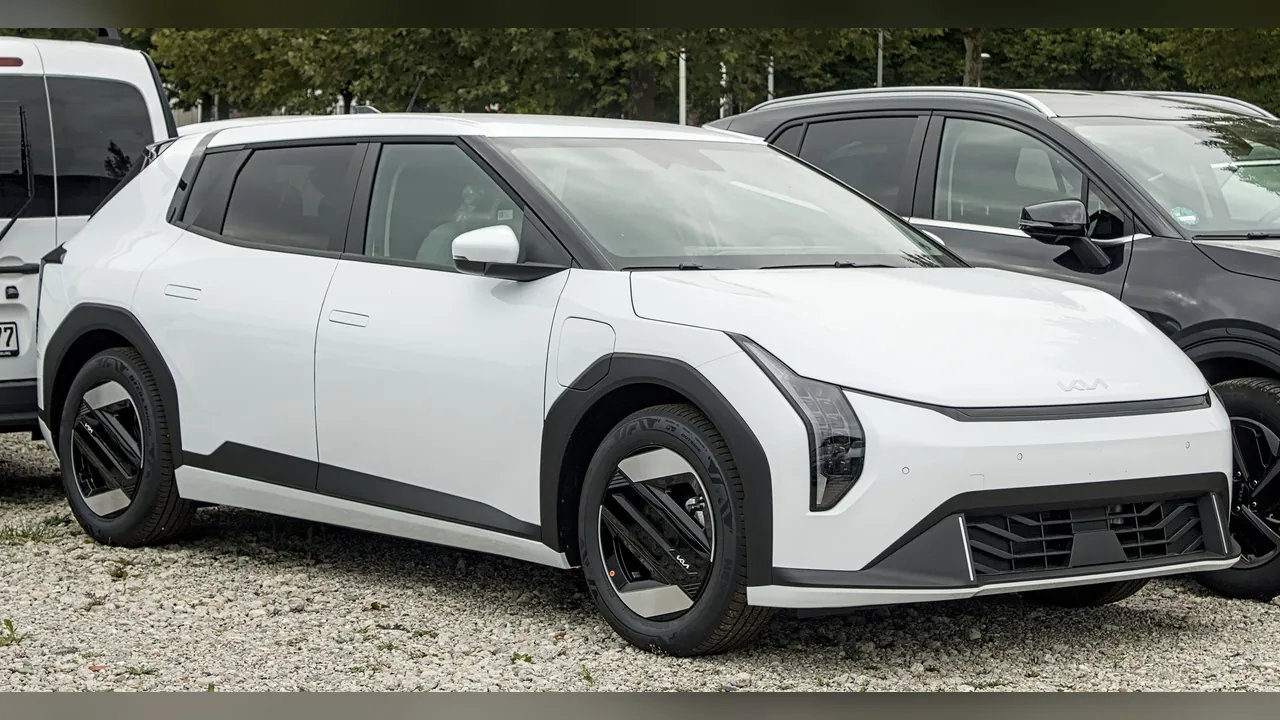 Kia EV4