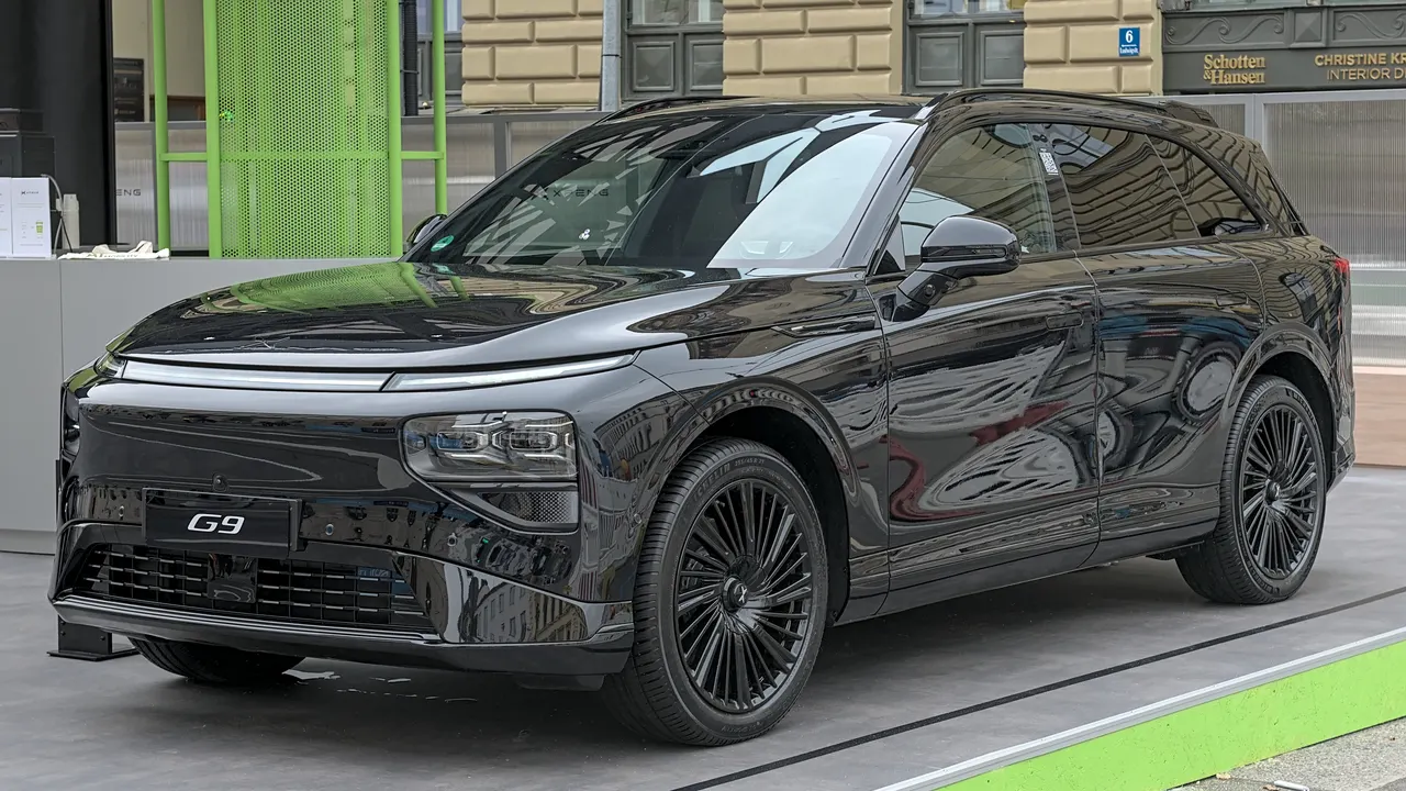 XPeng G9
